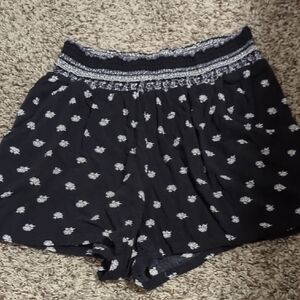 Elegant Black and White Floral Women's High Waist Shorts